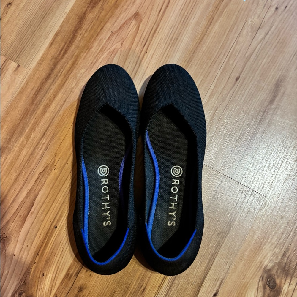 Rothy's Women's Black and Blue Flats